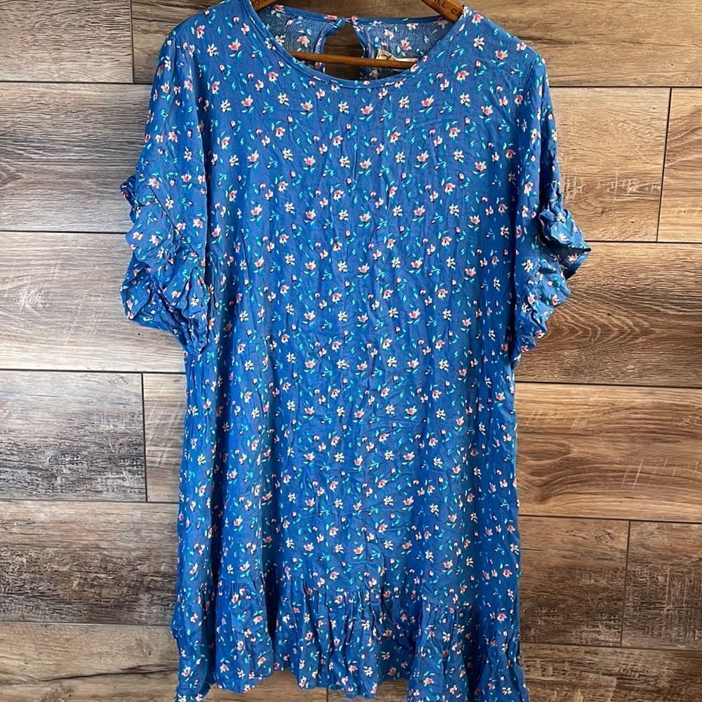 Southern Stitch Ladies Blue Floral Dress Size M, NWT